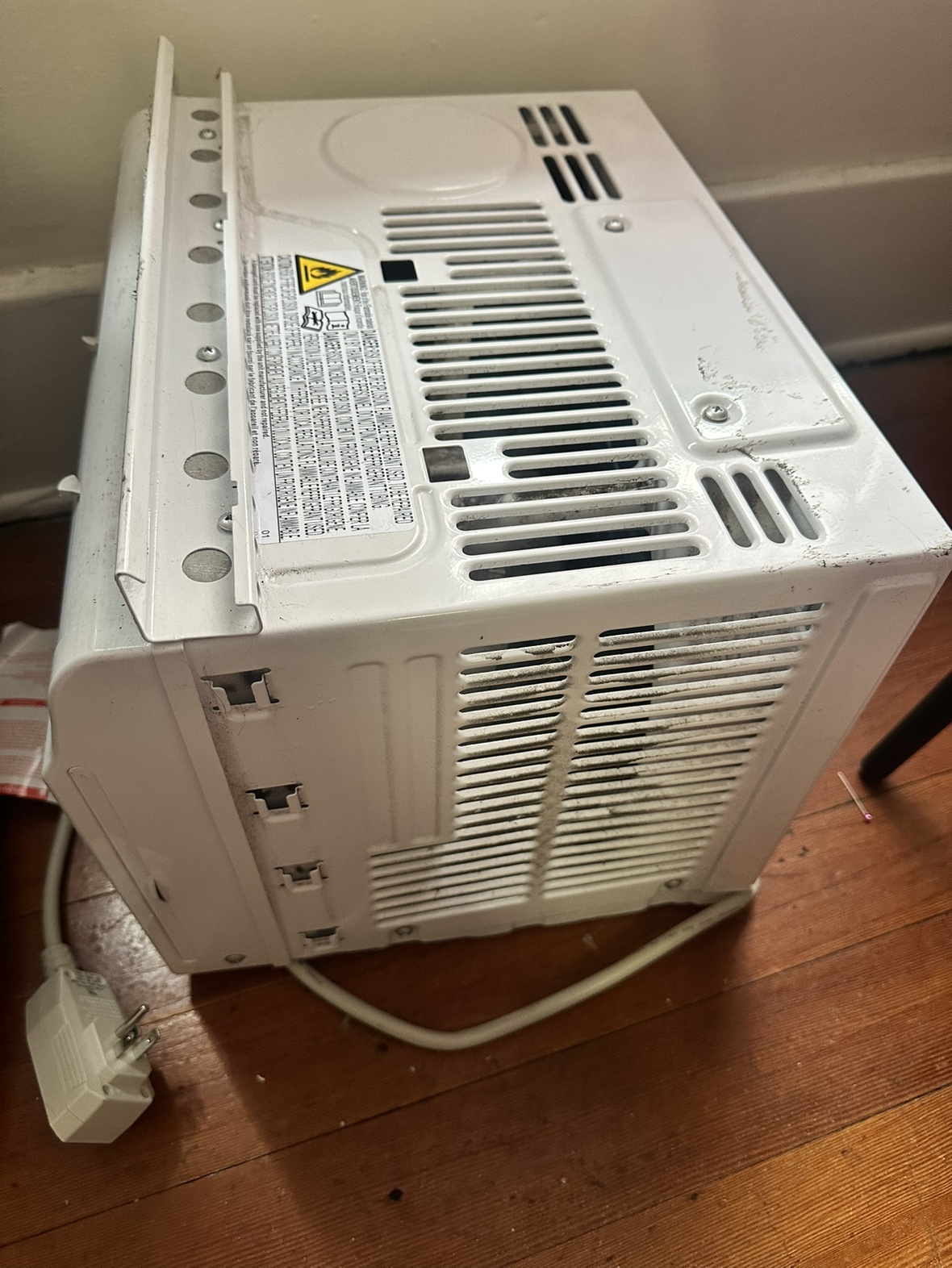 Window Air Conditioner - photo 4