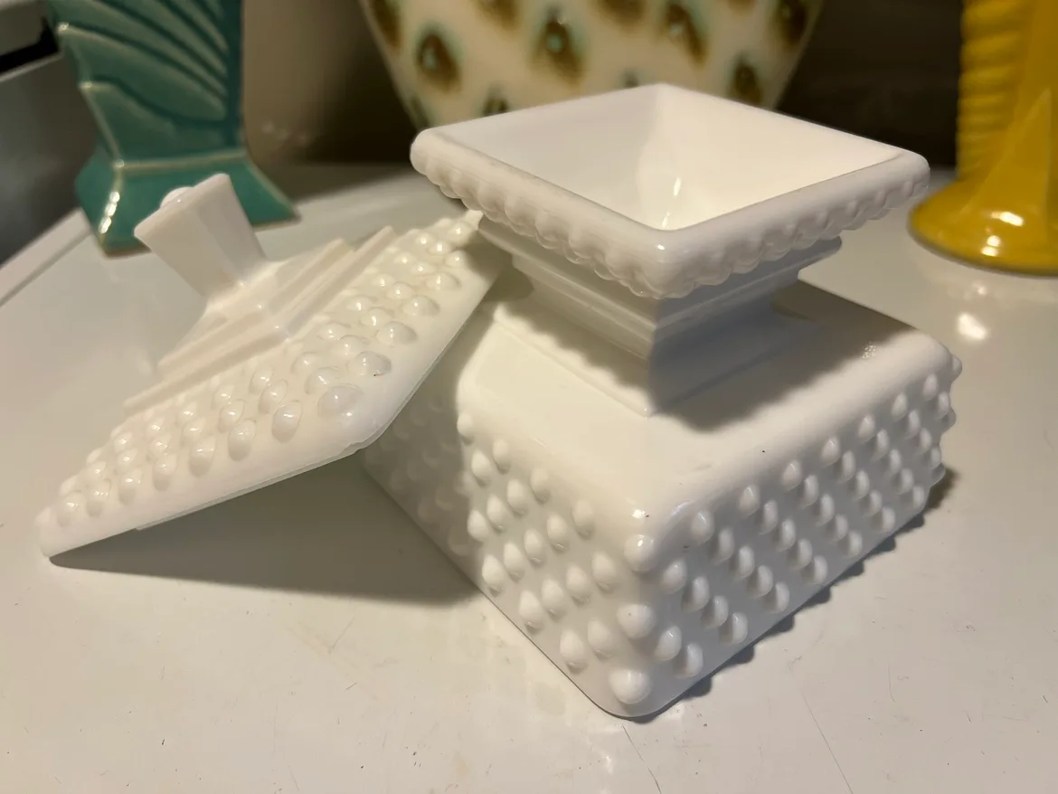 Milk Glass Trinket Box image indicator(3)