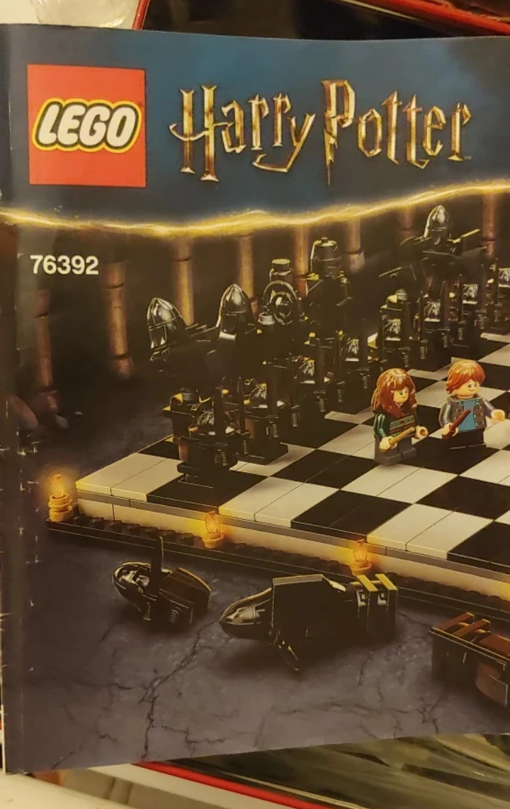 LEGO Harry Potter 76392 Wizard's Chess Set - photo 2