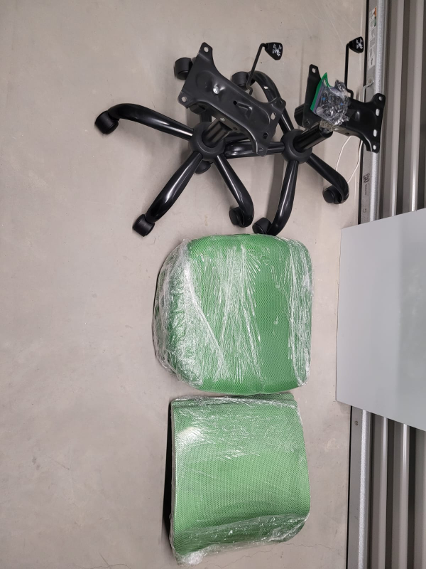 2 Green Office Chairs together for 50$ - photo 2