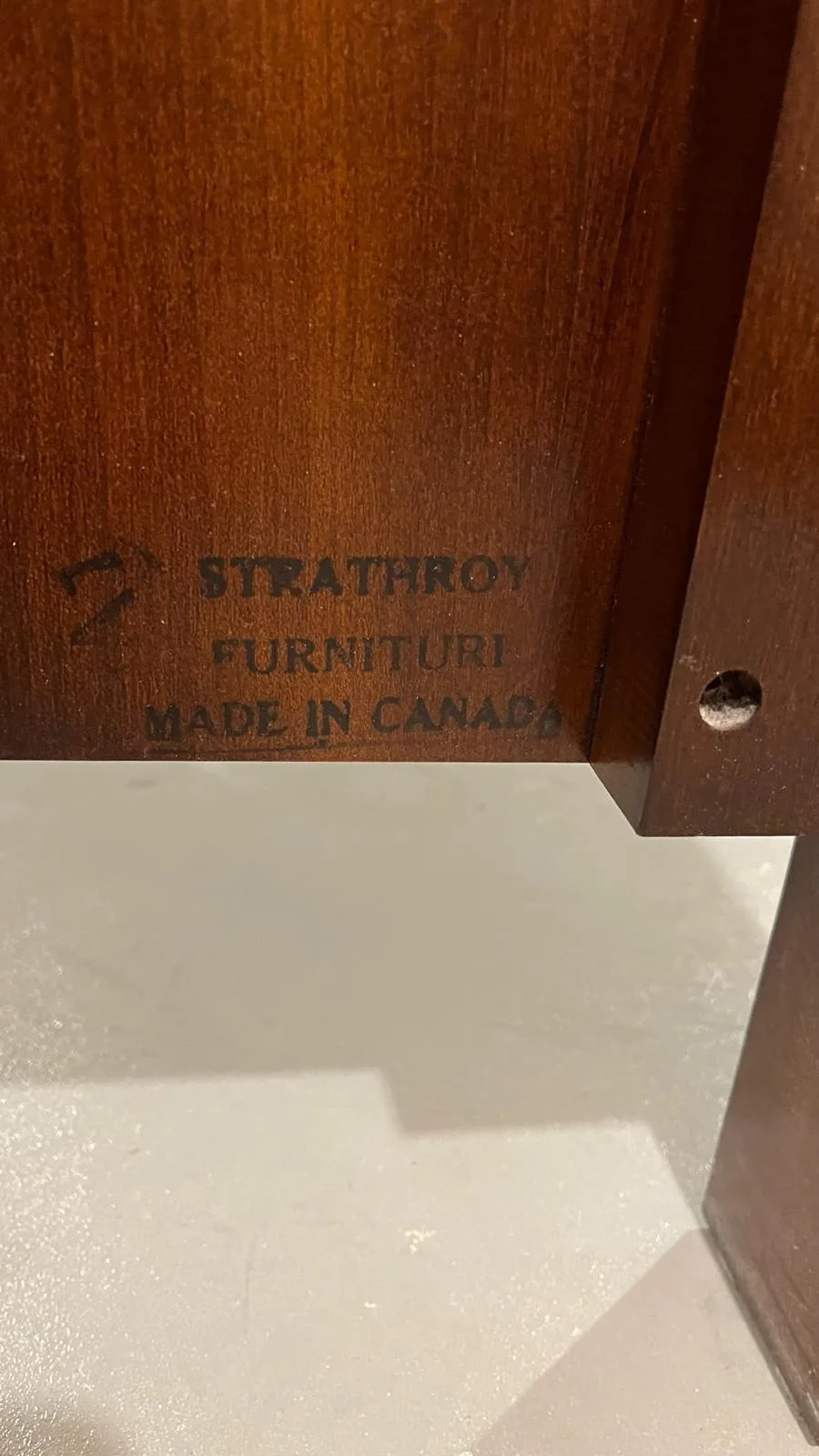 Queen Bed Headboard converts to a double as well image indicator(3)