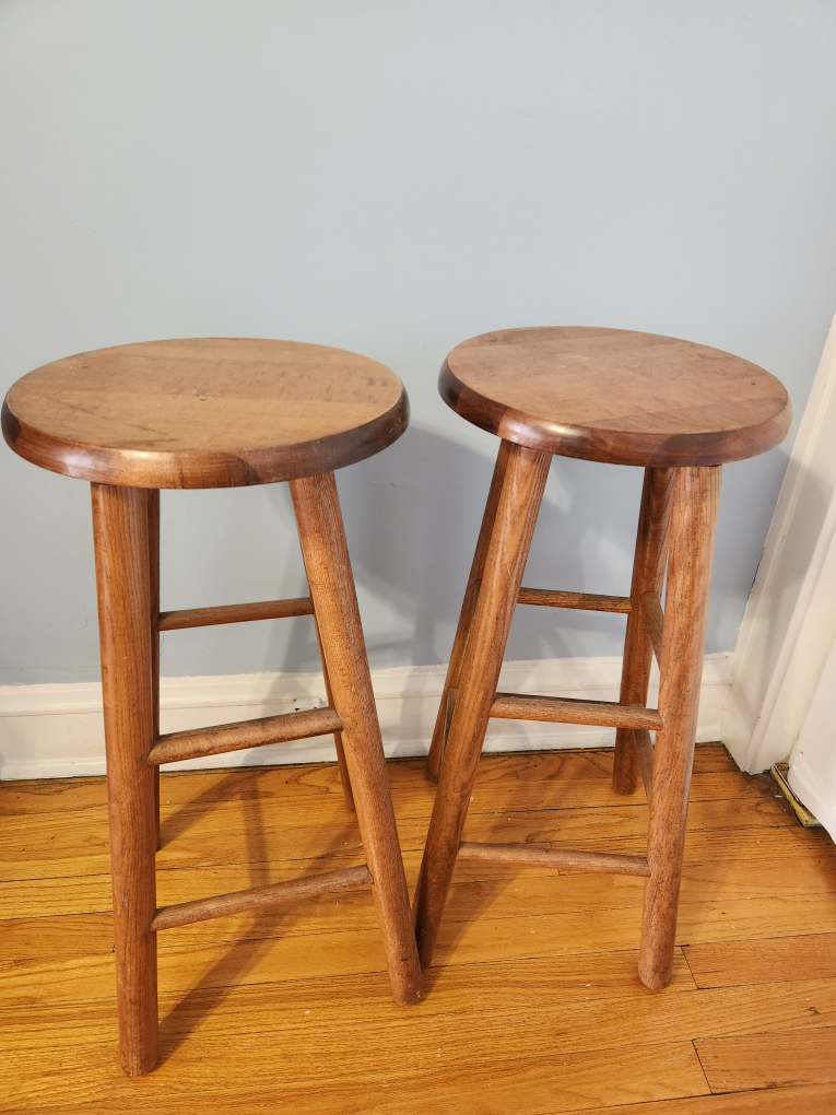 Set of 2 Wooden Bar Stools