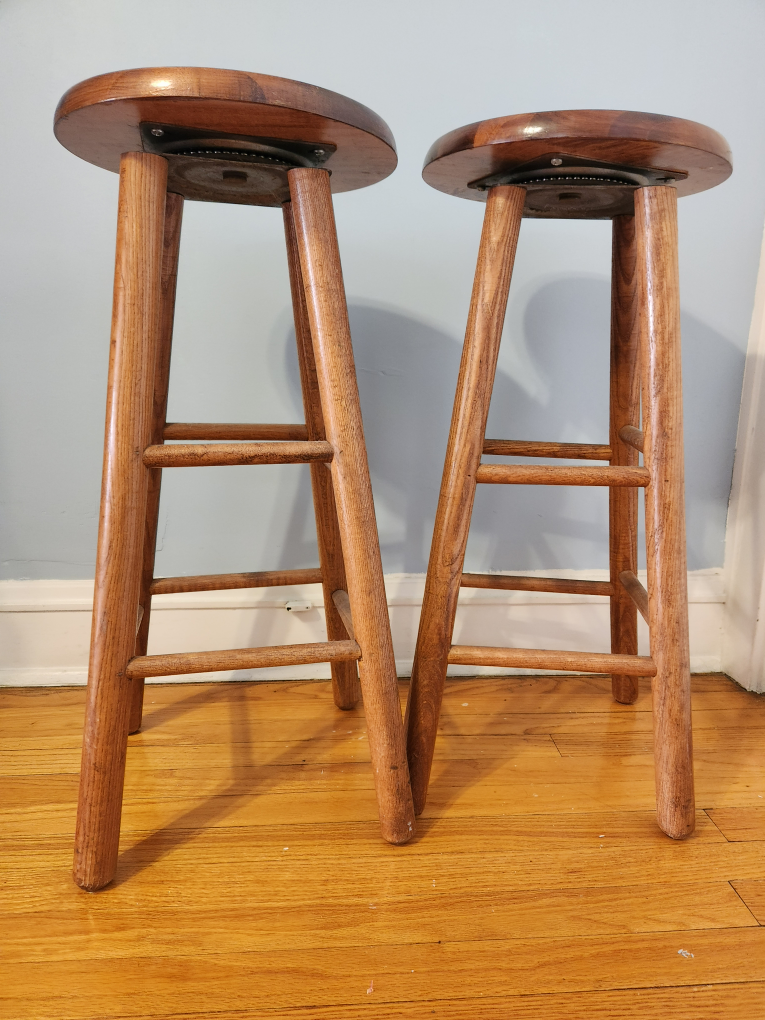 Set of 2 Wooden Bar Stools - photo 2