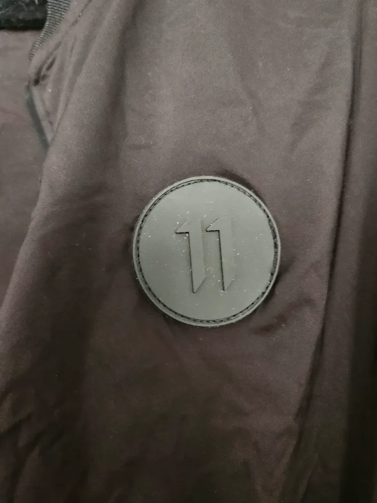 Humodesigns with 11 logo image indicator(4)