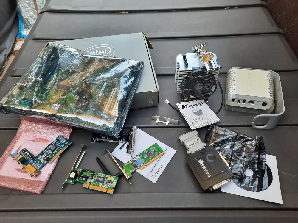 misc computer parts / pci cards/ fan / heatsink image indicator(2)