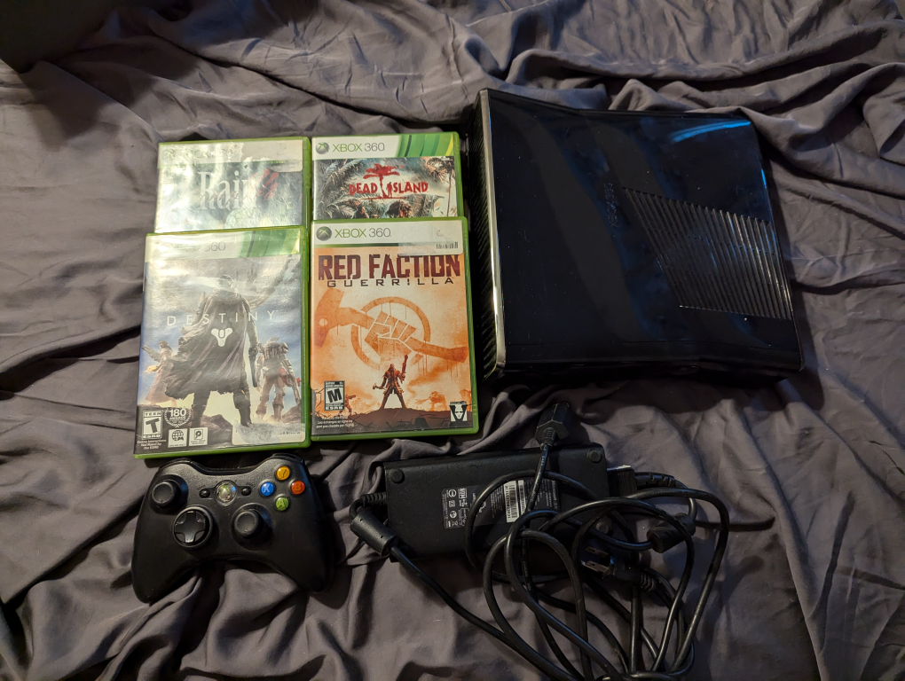 Xbox 360 Console with Games and Controller