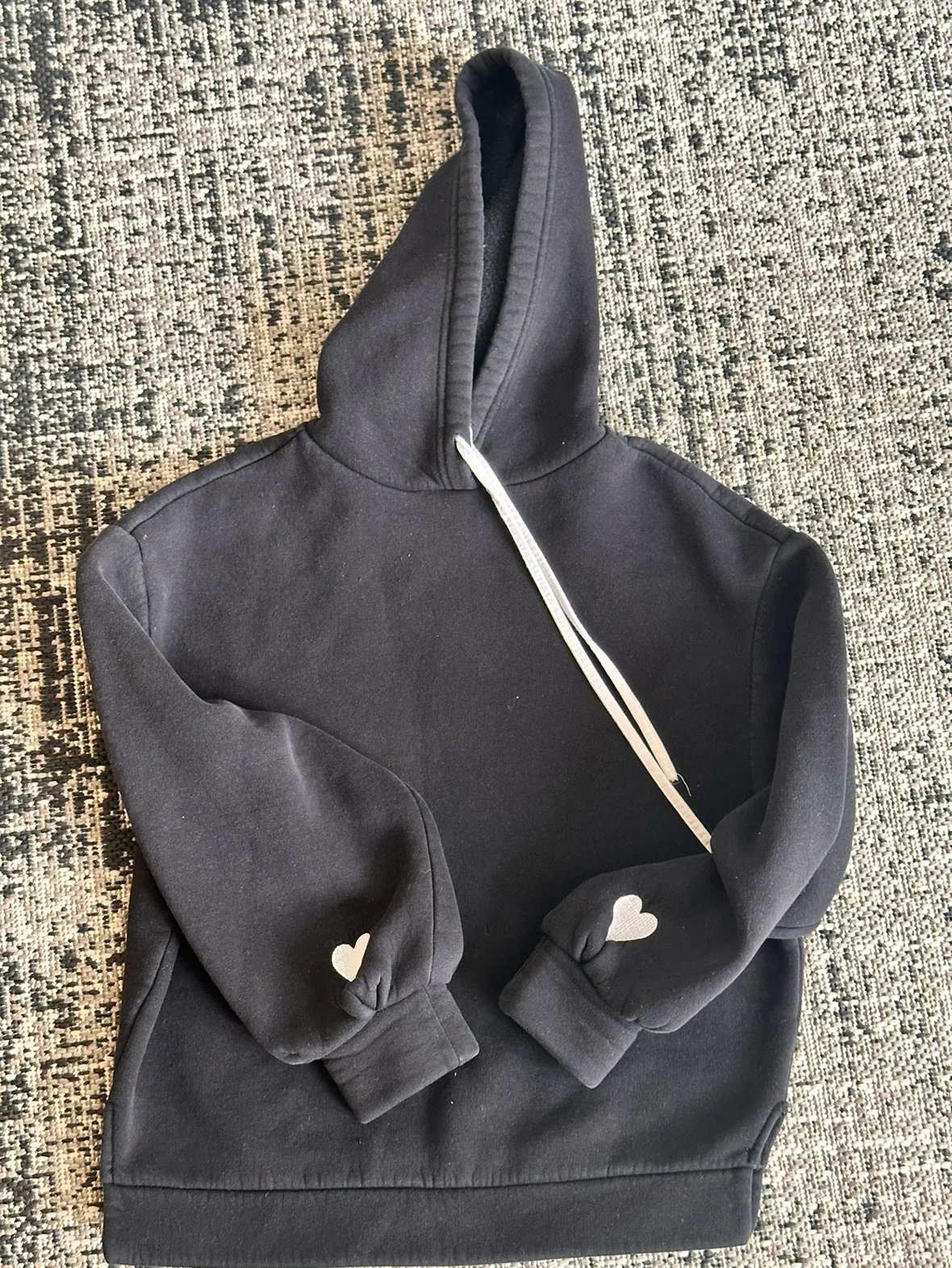 Girls Sweatshirts and sweaters image indicator(2)