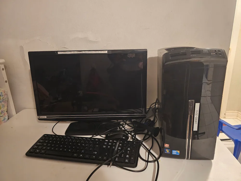 Desktop Computer with Monitor, Keyboard, and Mouse thumbnail