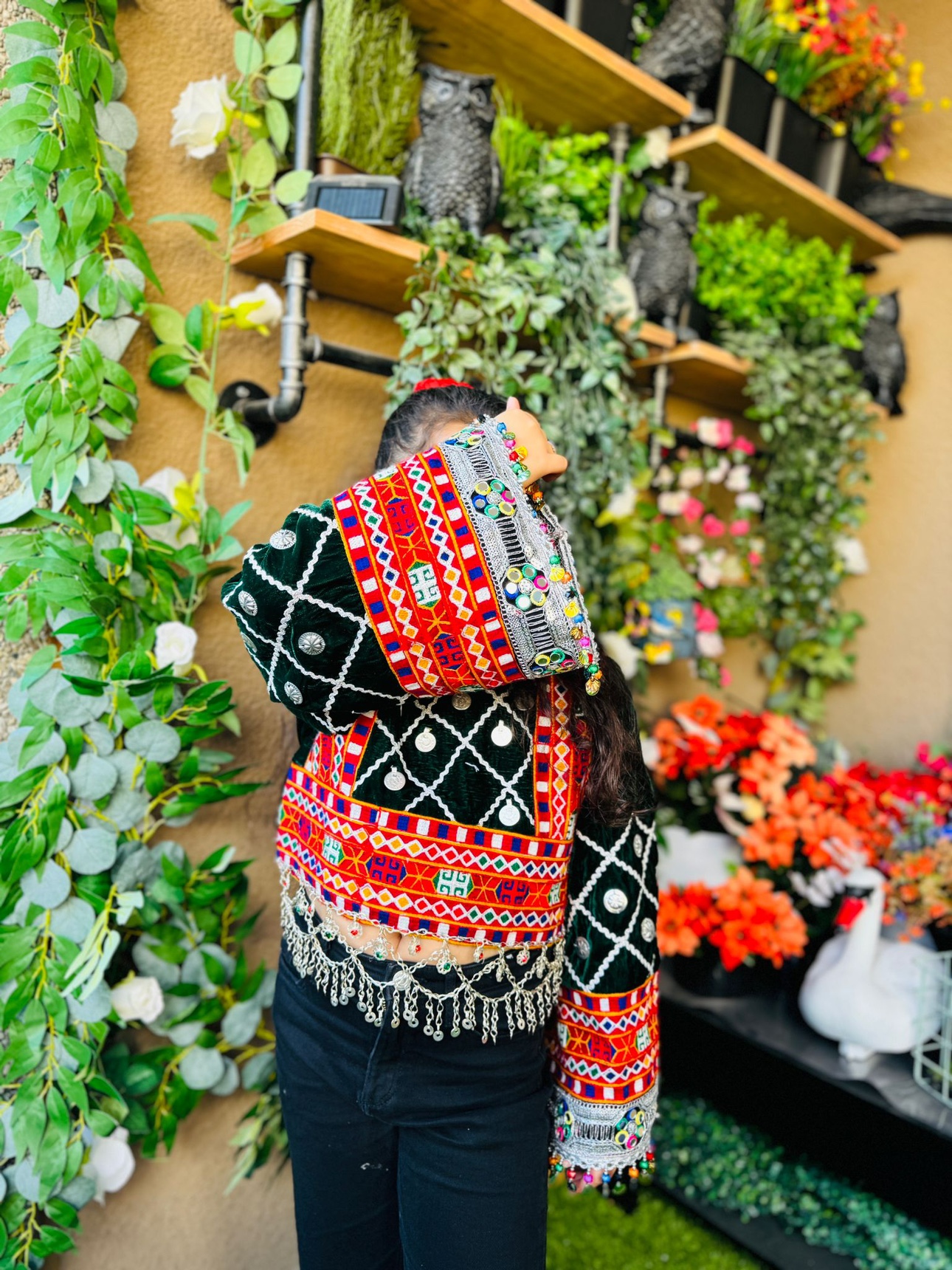 Afghani top