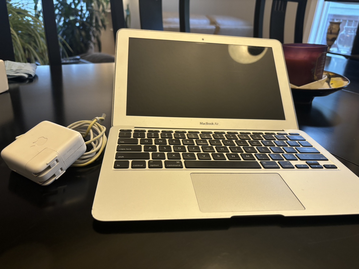 MacBook Air - photo 2
