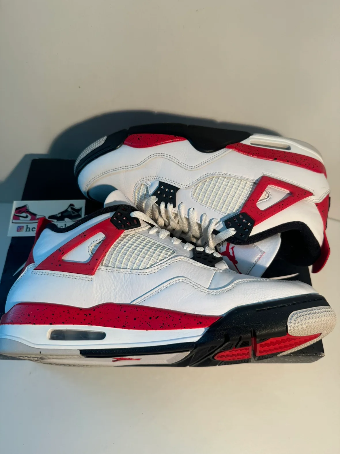 Jordan 4 Red Cement size 9.5 image indicator(6)