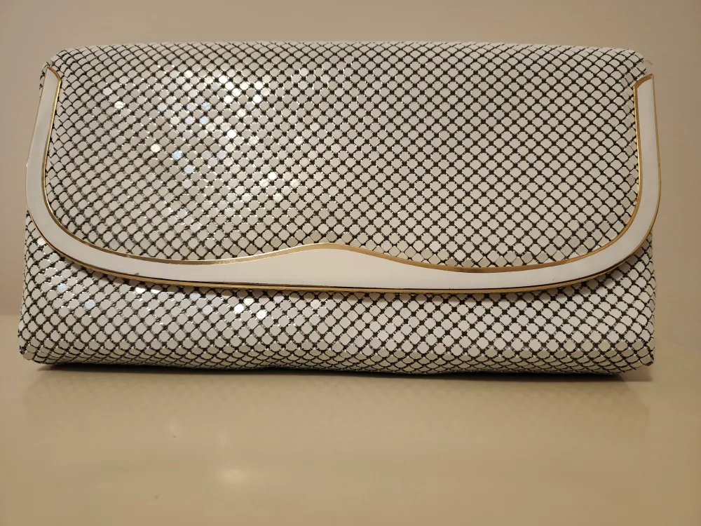 White Mesh Chain Evening Bag image indicator(2)