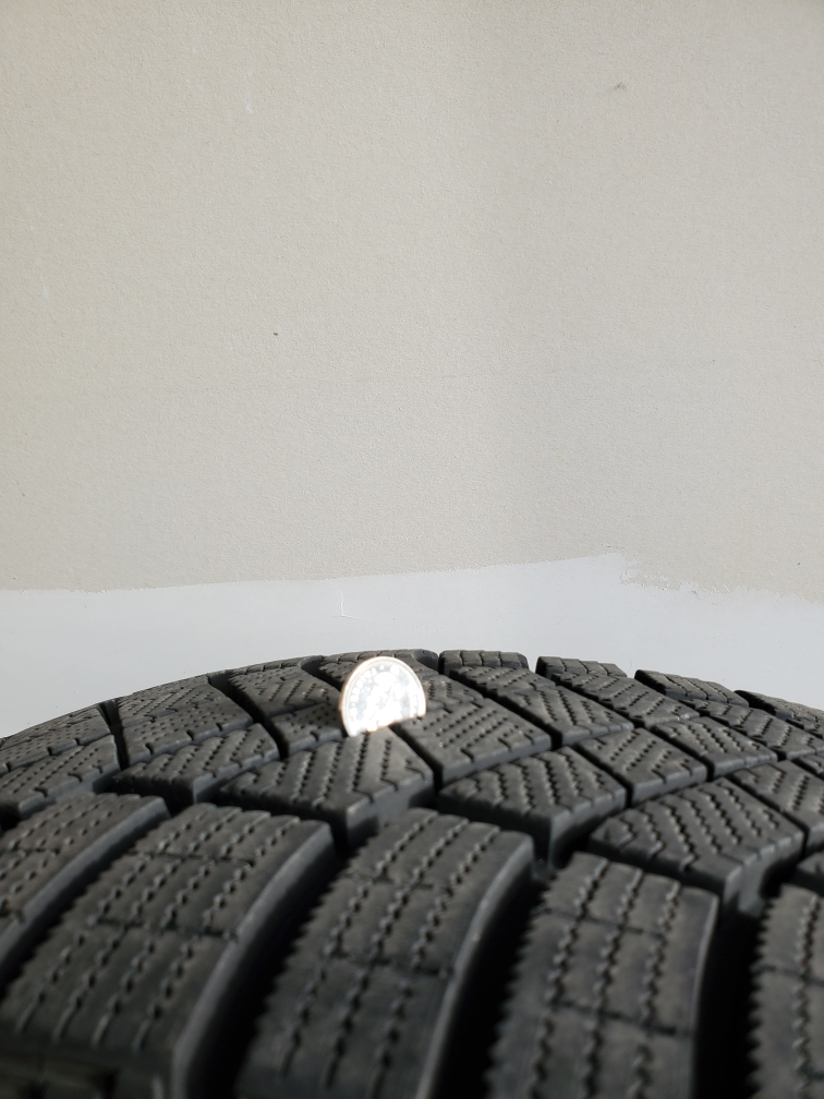 Pirelli Ice Zero 205/60 R18 winter tires on steel rims - photo 4