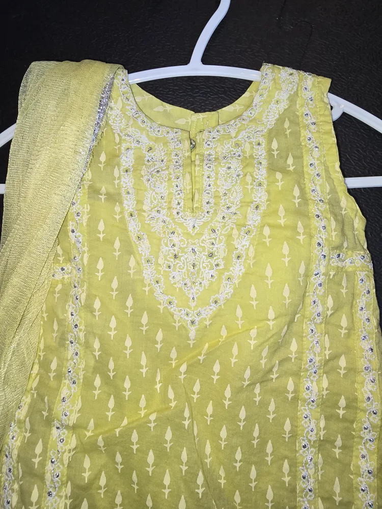 Girls Yellow Salwar Kameez Suit image indicator(2)