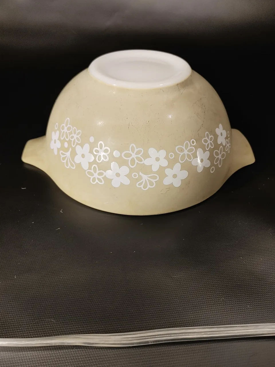 Pyrex Mixing Bowl 1 1/2 Quart image indicator(6)