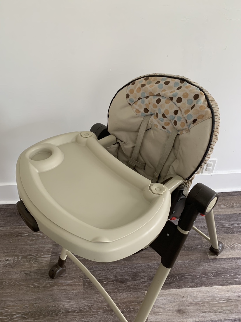 High Chair - photo 2