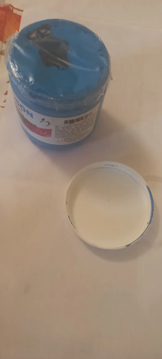 Two Tubes of Stevenson Acrylic Paint image indicator(4)