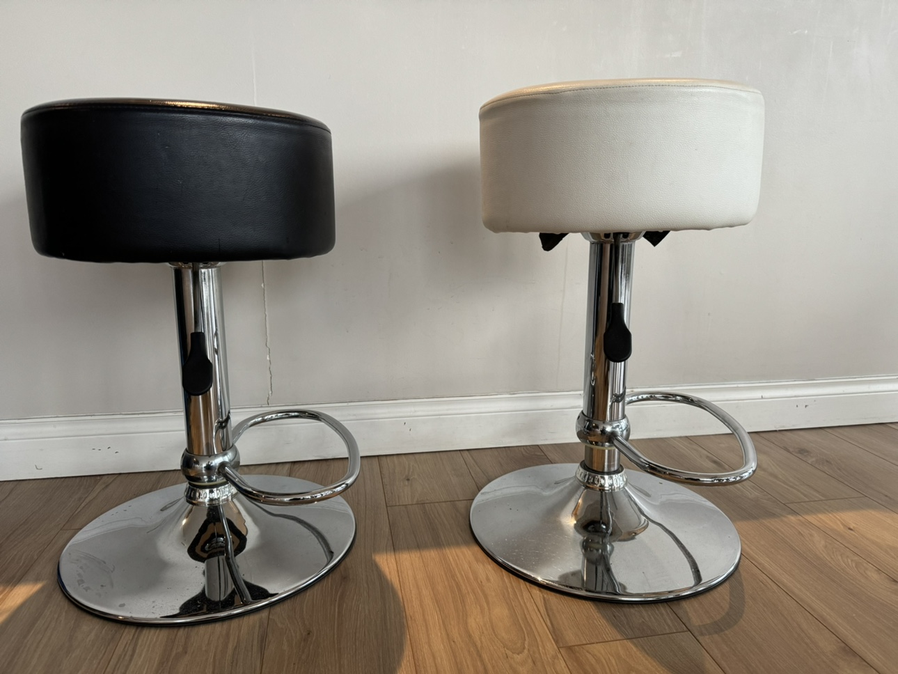 Red white and black Bar Stool - photo 4