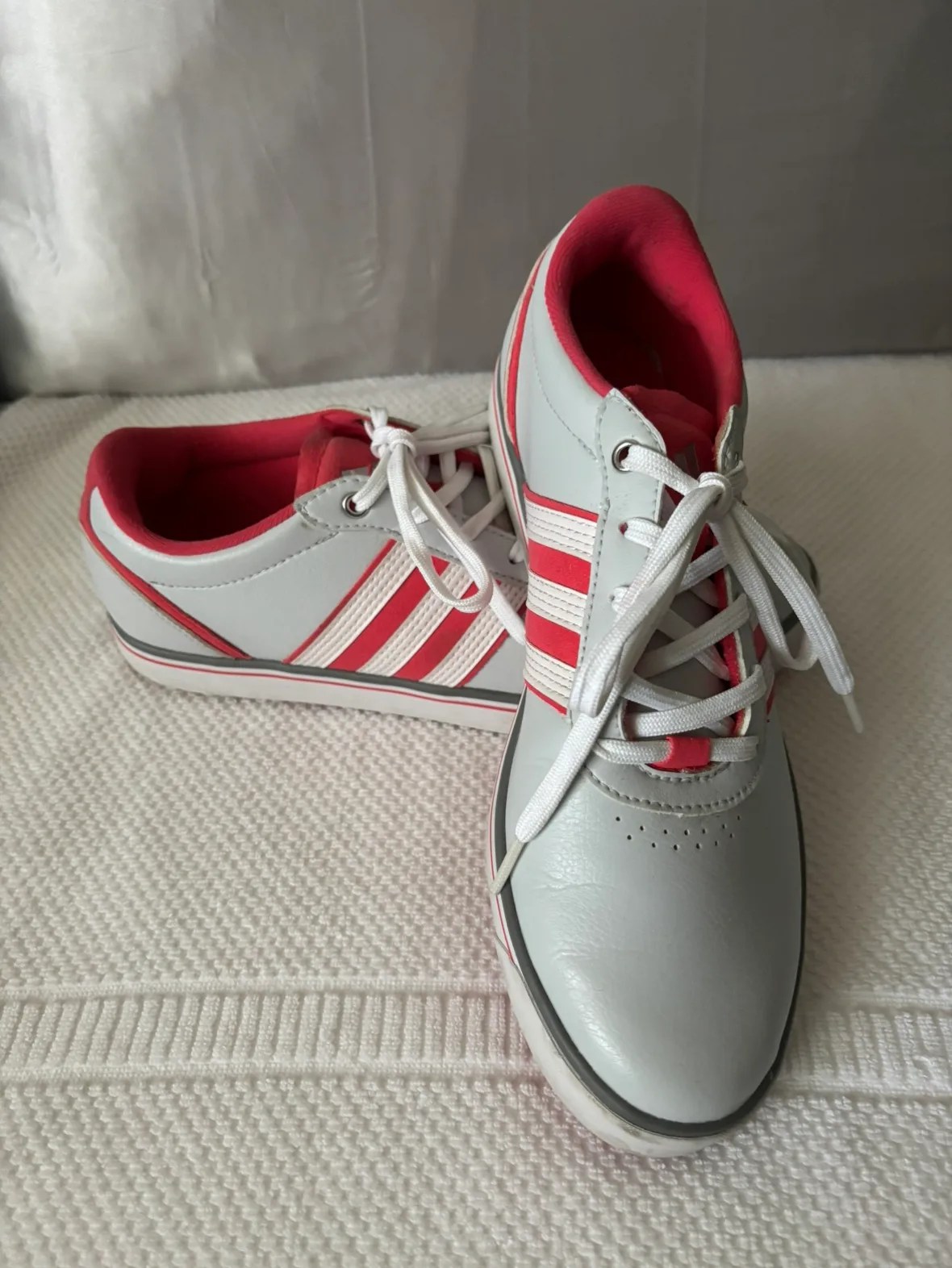 Adidas Women's Golf Shoes size 8. image indicator(5)