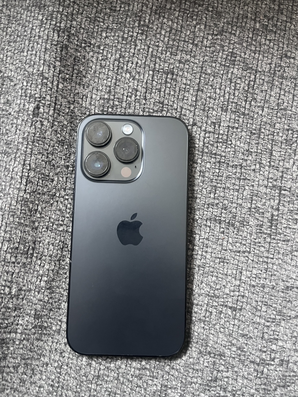 iPhone 14 Pro Max - photo 2
