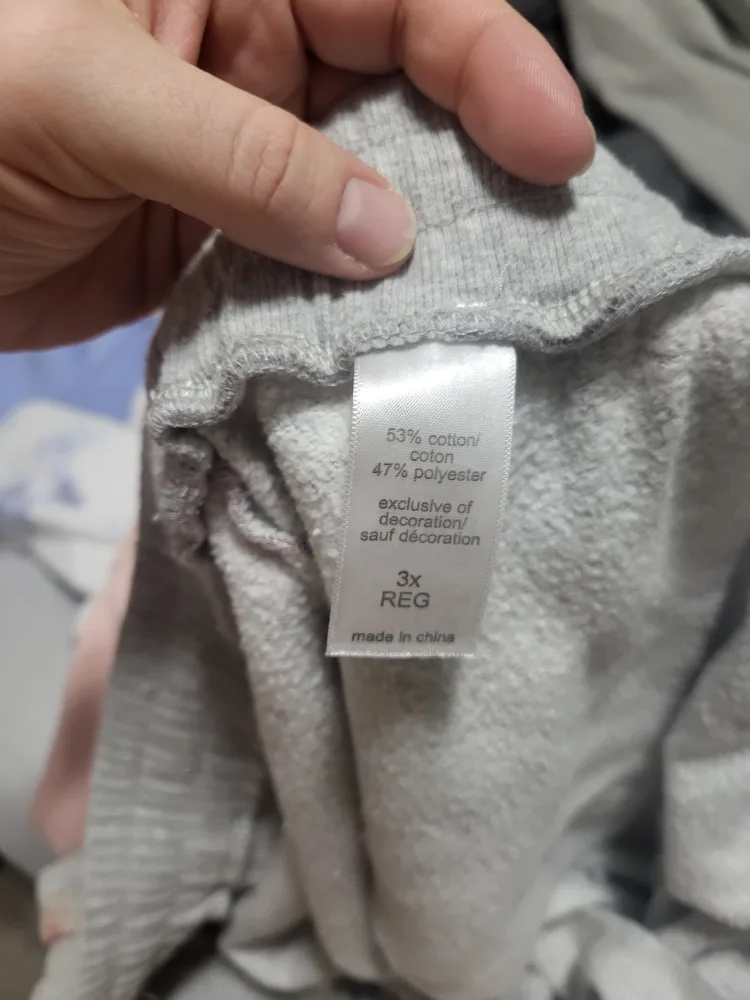 Pink Hoodie & Floral Sweatpants Set image indicator(6)