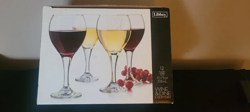 Wine glasses , set of 12 - used once thumbnail