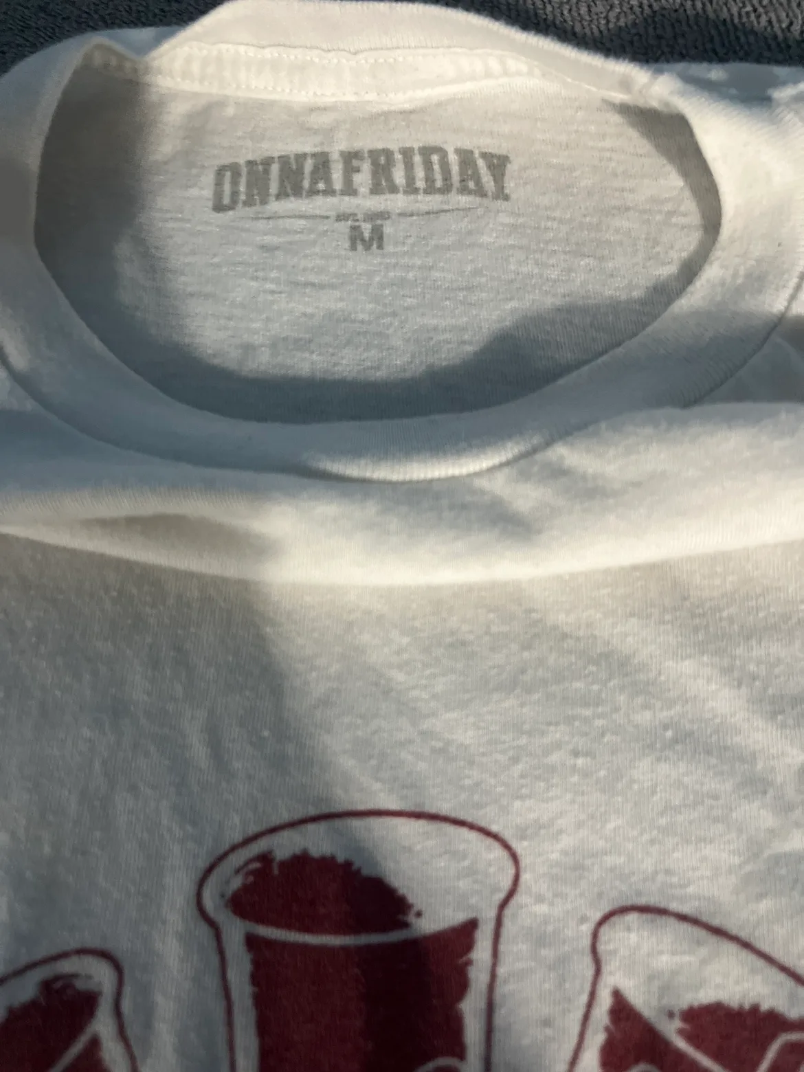 Onnafriday T-Shirt - Size Medium image indicator(2)