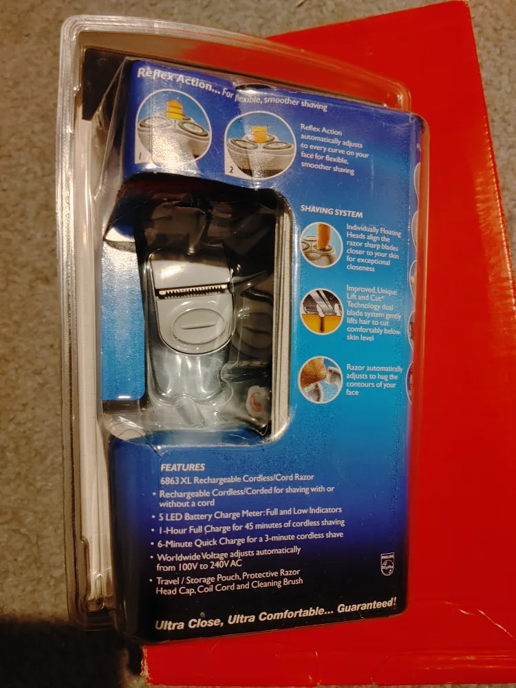 🥕NORELCO PHILIPS MENS SHAVER BRAND NEW MADE IN HOLLAND! image indicator(3)