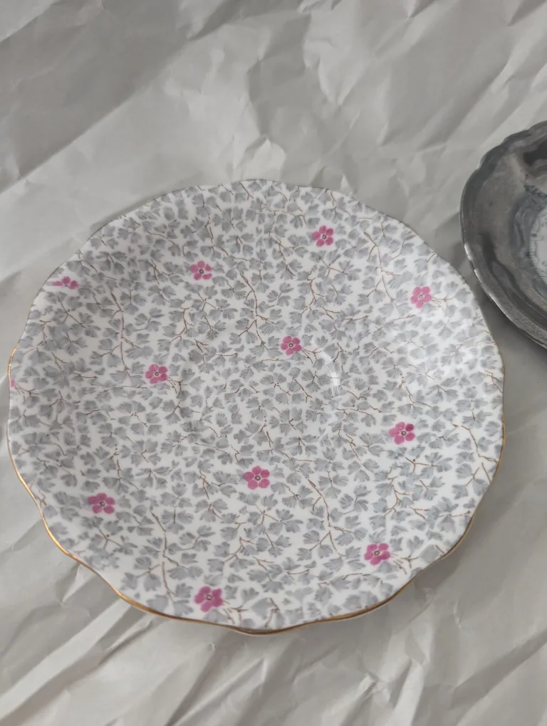 Set of 3 vintage saucers image indicator(4)