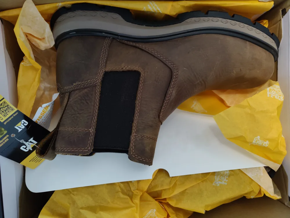 Caterpillar mens Exposition Chelsea At Csa Safety Boot image indicator(2)