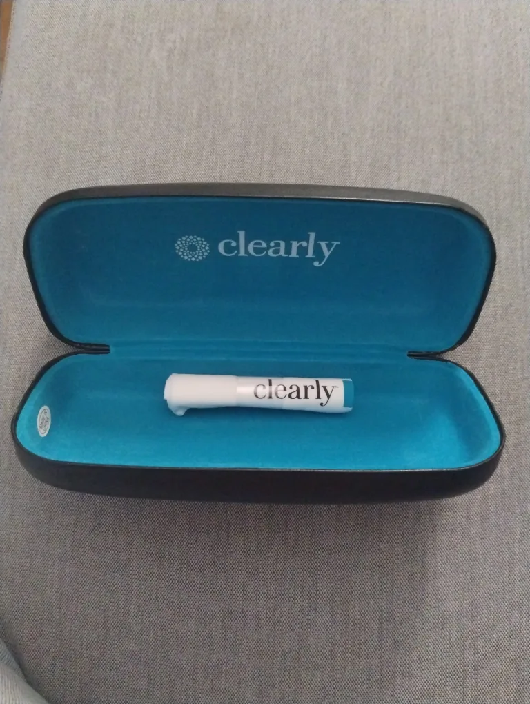 Clearly Glasses Case with new, unused cleaning cloth thumbnail
