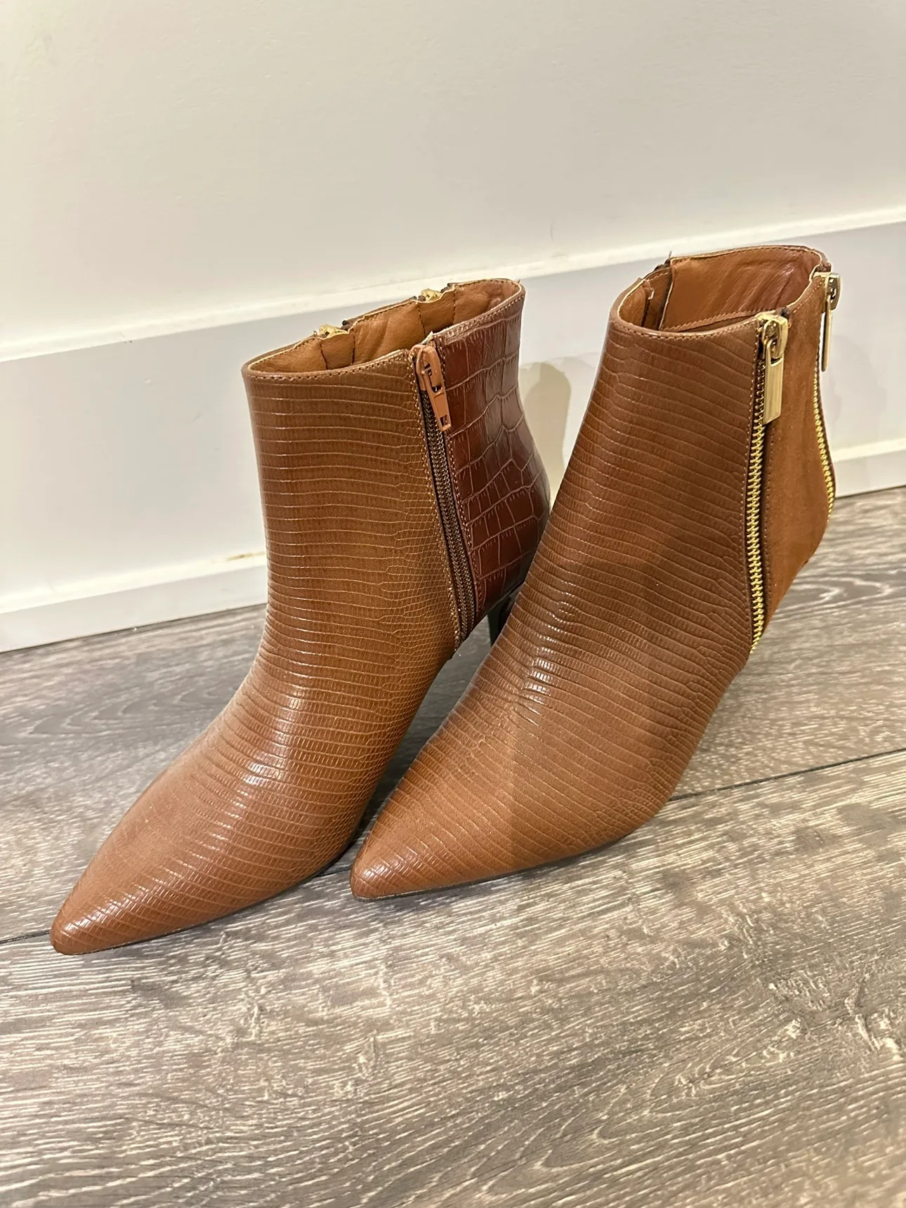 Brown Ankle Boots thumbnail