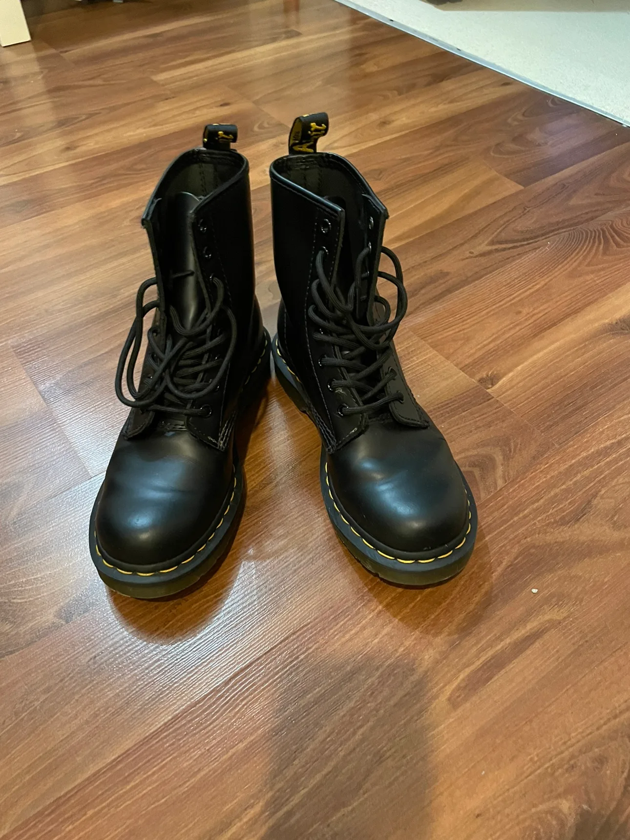 Dr. Martens women boots size US 7 thumbnail