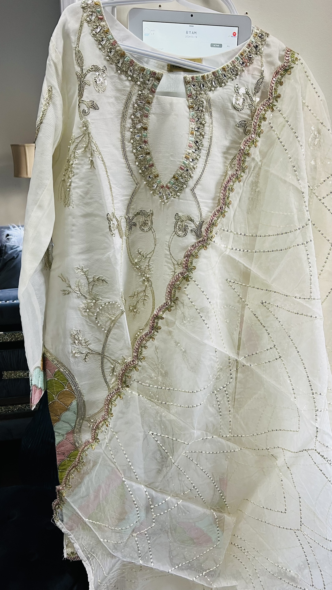 3 pcs White Embroidered Kurta and Dupatta - photo 2