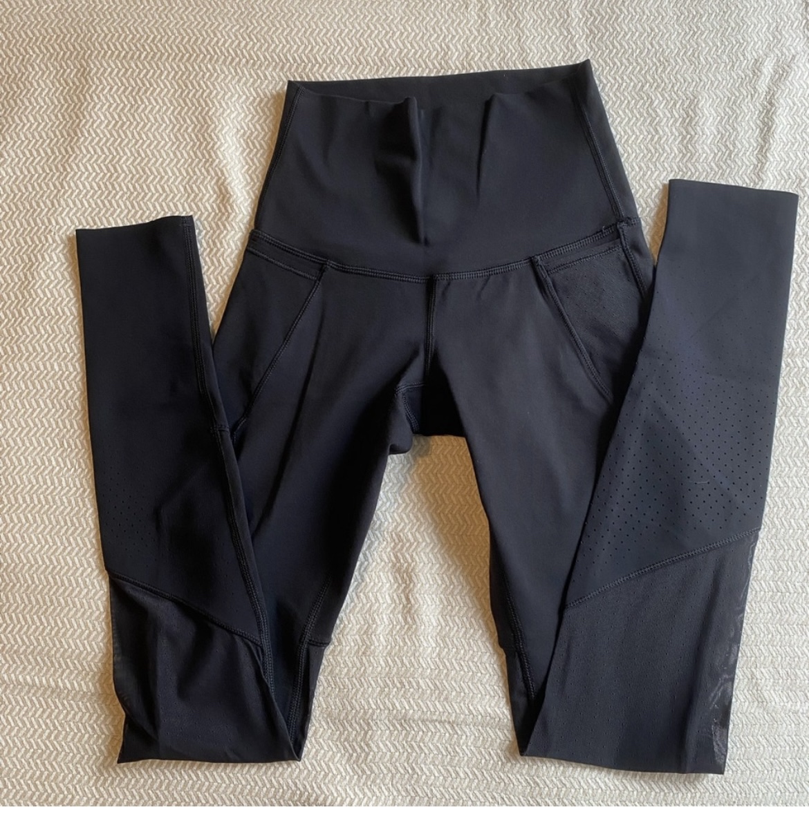 Like new lululemon size 2 - photo 2