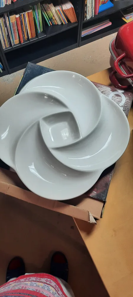 Chip & Dip Serving Platter image indicator(2)