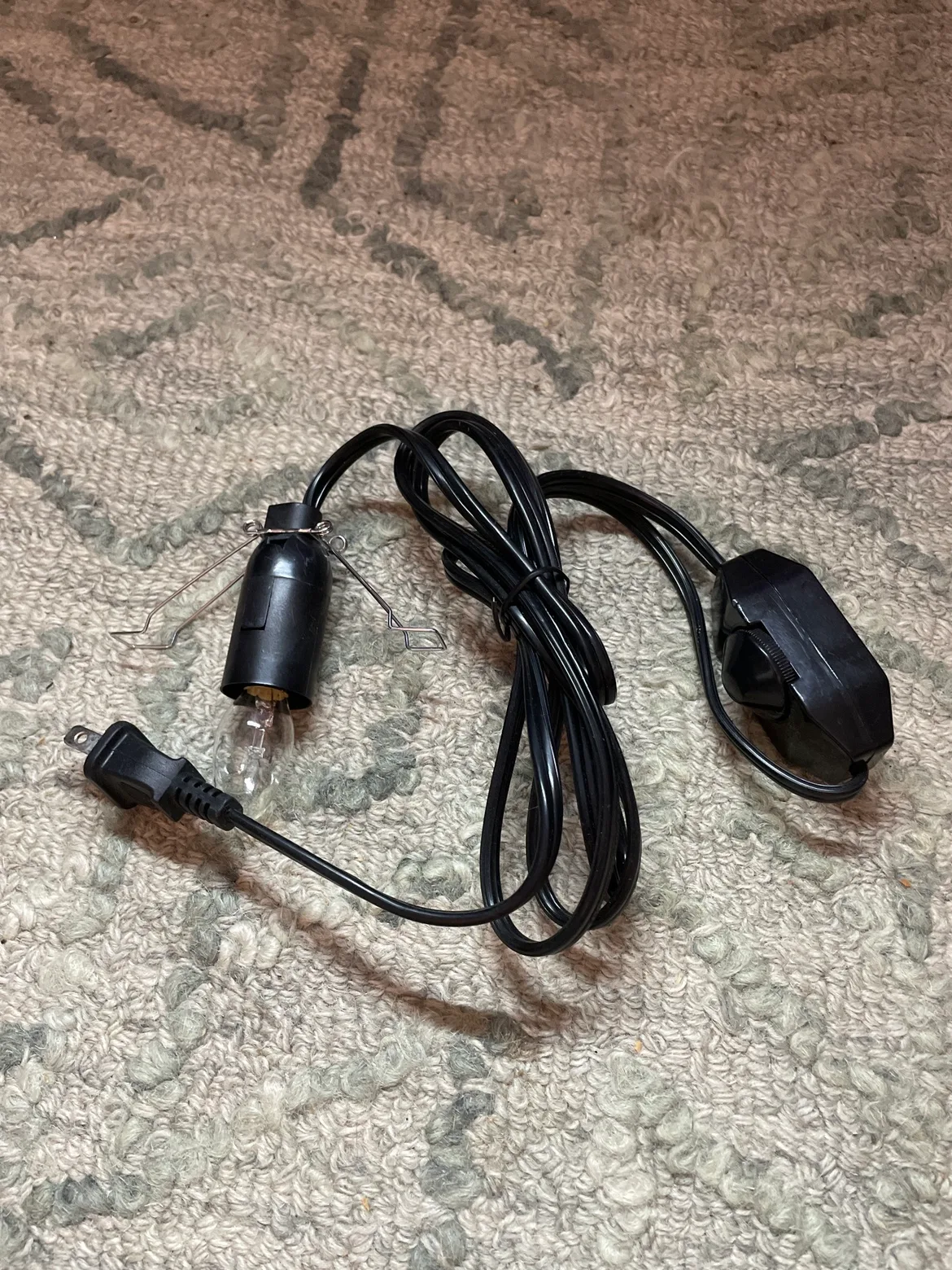 Light Cord with Dimmable Inline Switch thumbnail