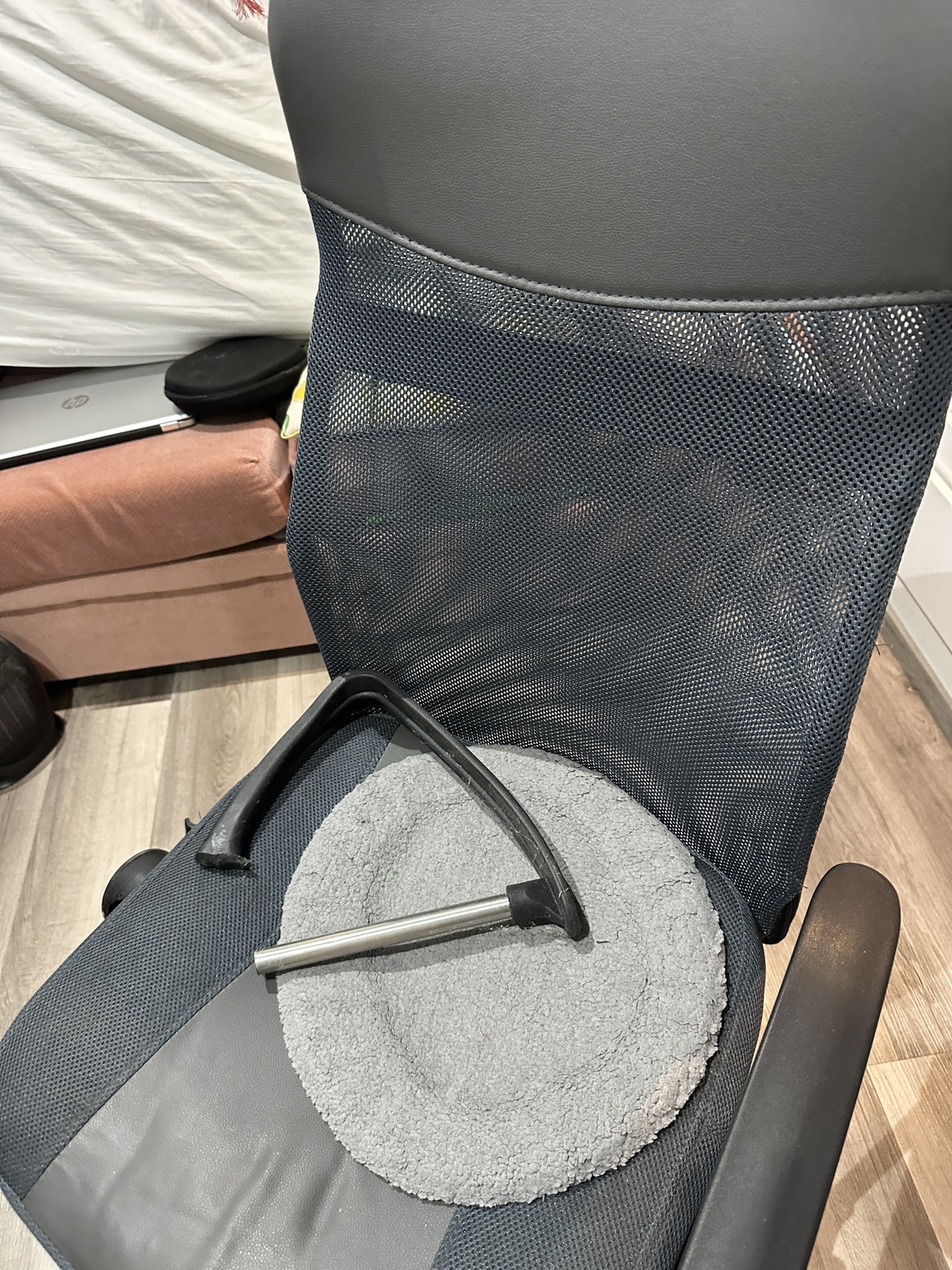 Office Chair with Mesh Back - photo 2