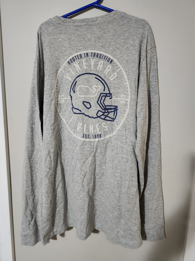$ 5 boy youth vineyard vines shirt (L) (16) - photo 3