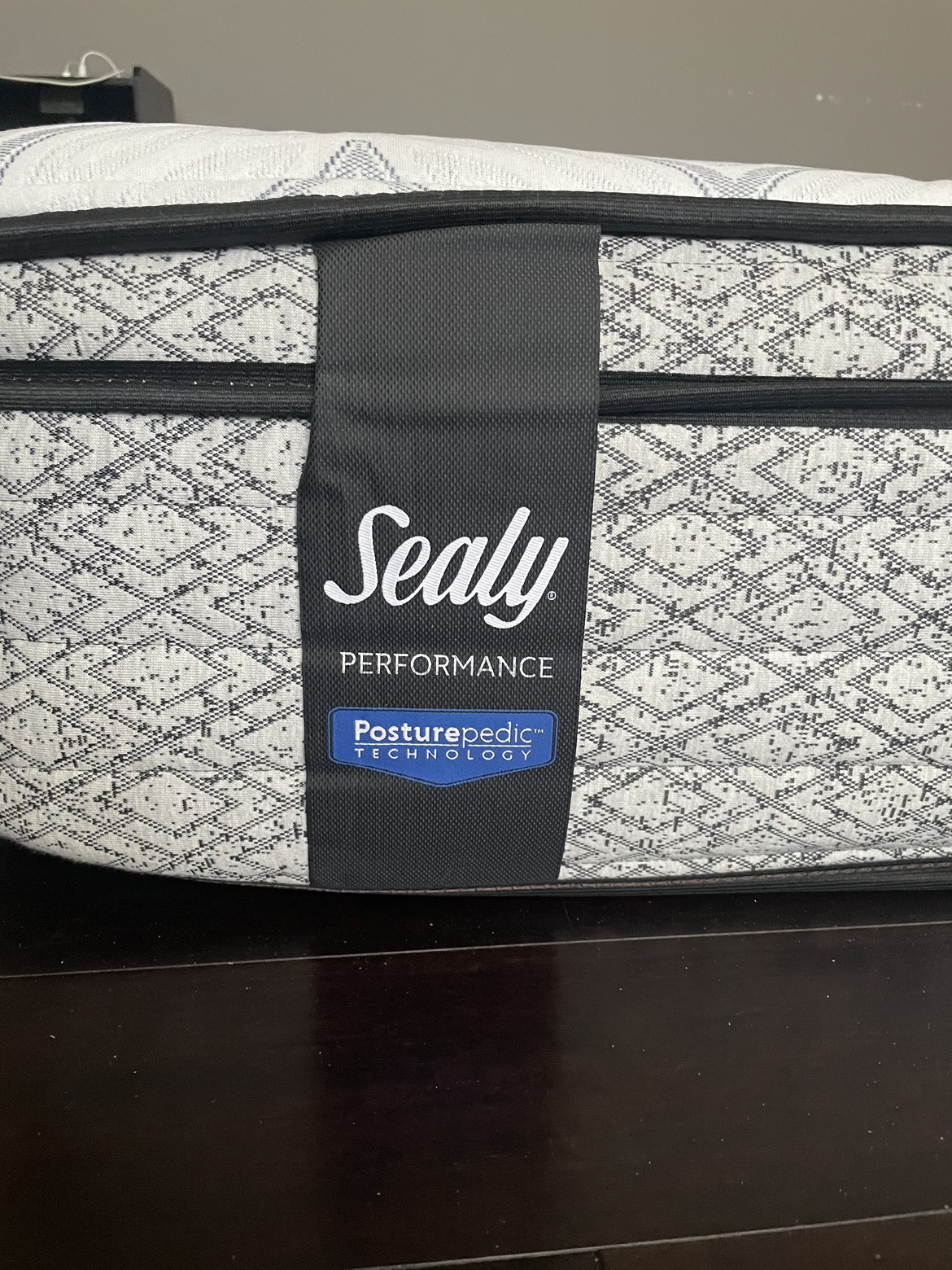 Sealy Posturepedic Mattress - photo 4
