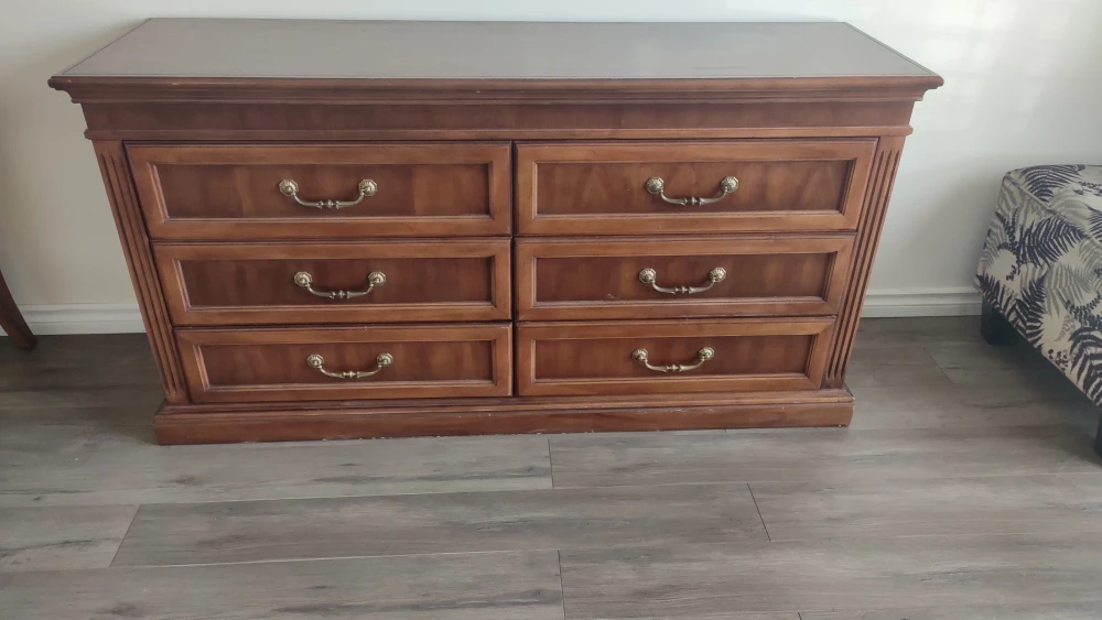 Dresser with Mirror - photo 2