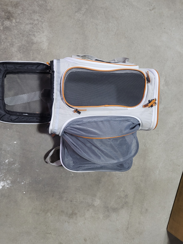 small pet traveling bag - photo 2