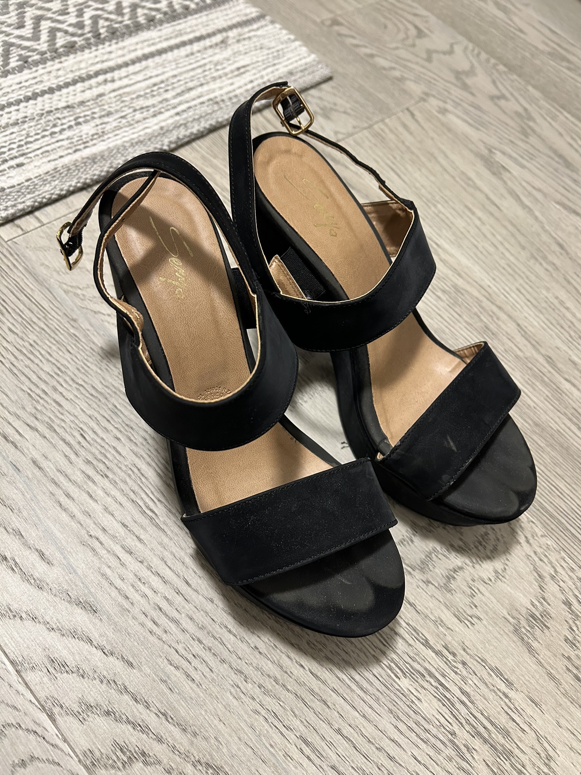 Black Platform Heels Sandals - photo 3