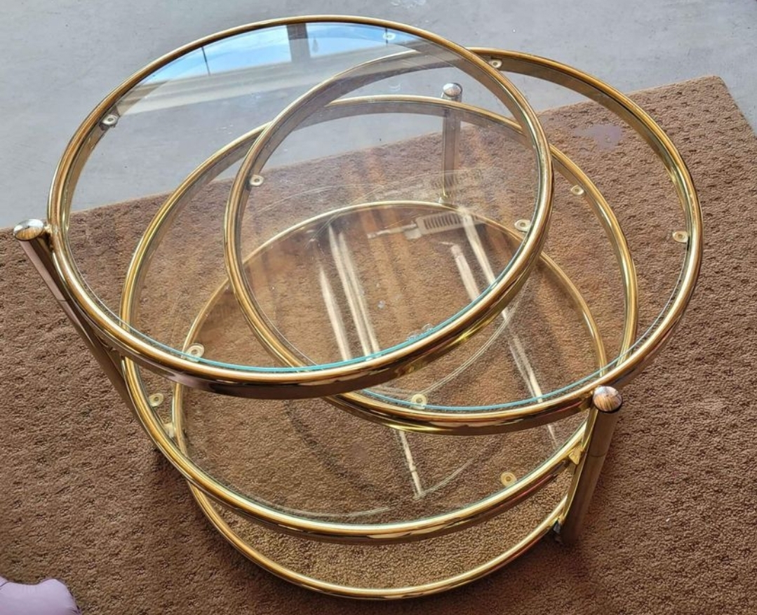 Vintage Italian Circular Swivel 3 Tiered Coffee table in gold - photo 3