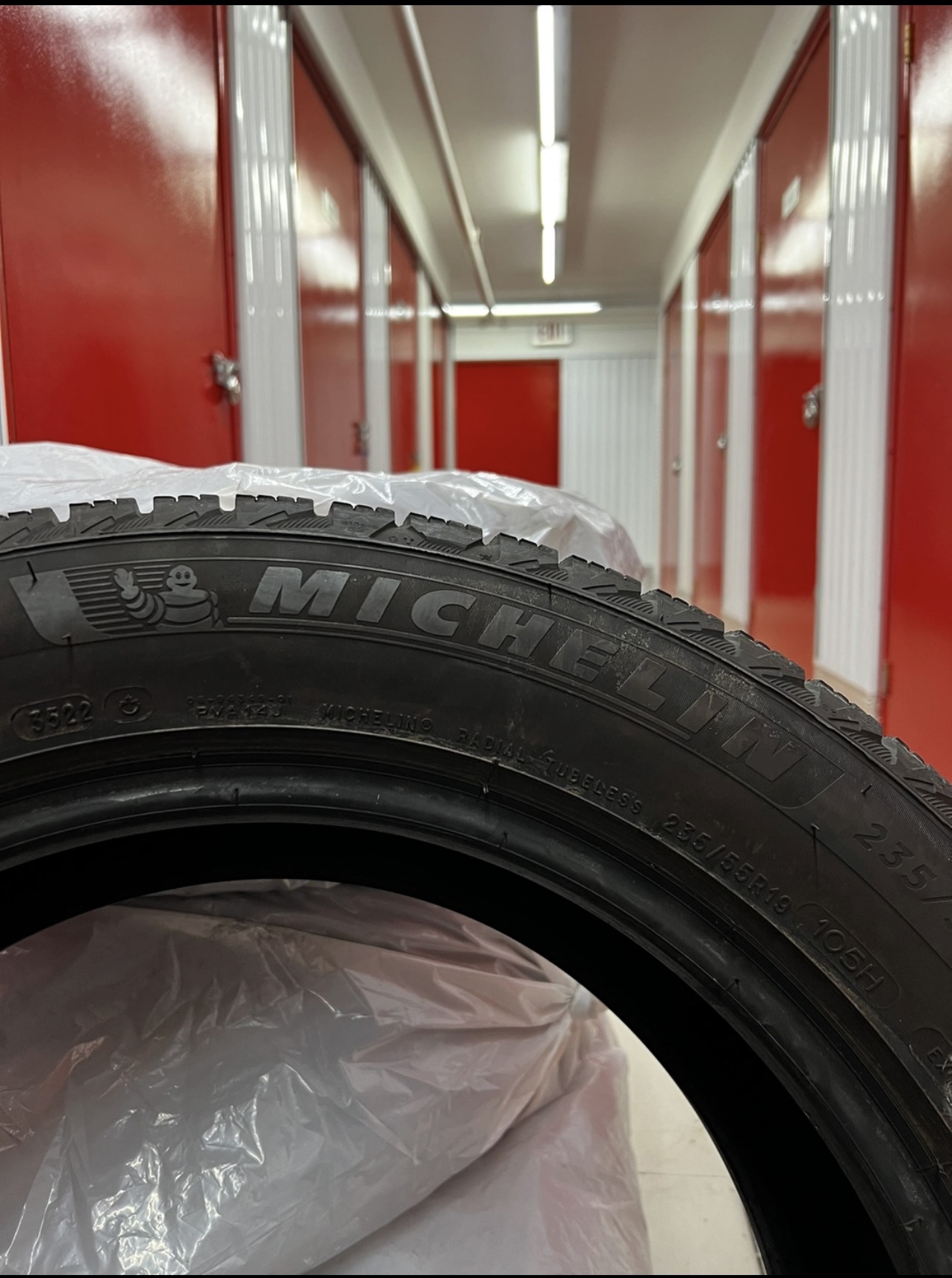 Set of 4 Michelin winter tires 235/55 R19 X-SNOW - photo 2
