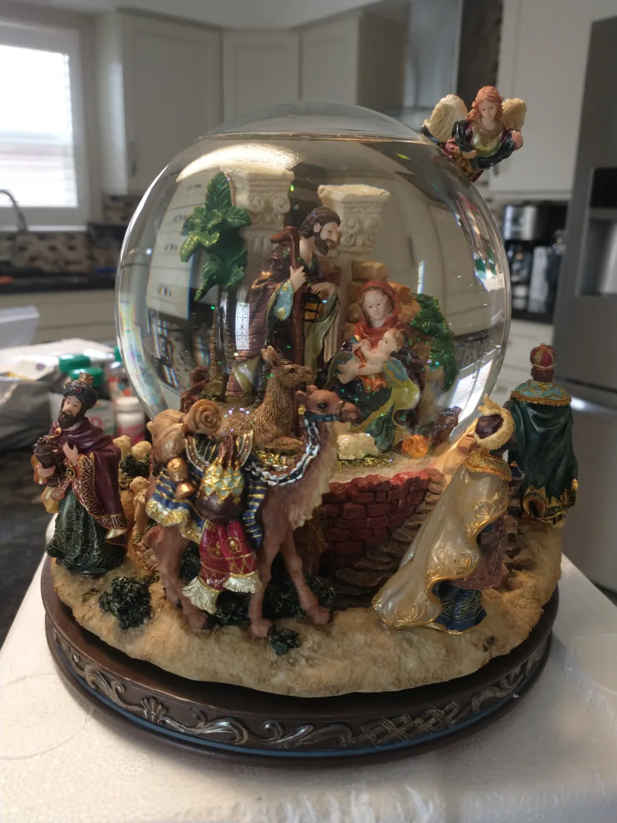 Musical Snow Globe thumbnail