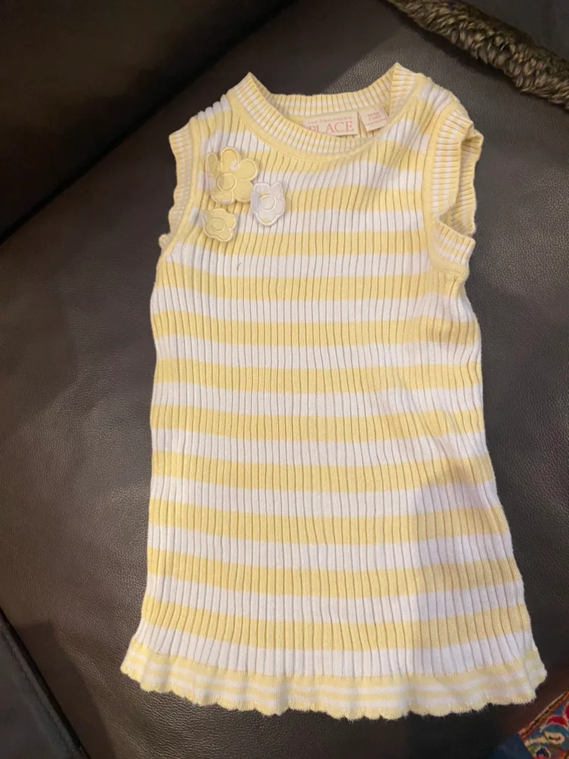 Girls' 3-Piece Outfit. Size 6-8 image indicator(5)