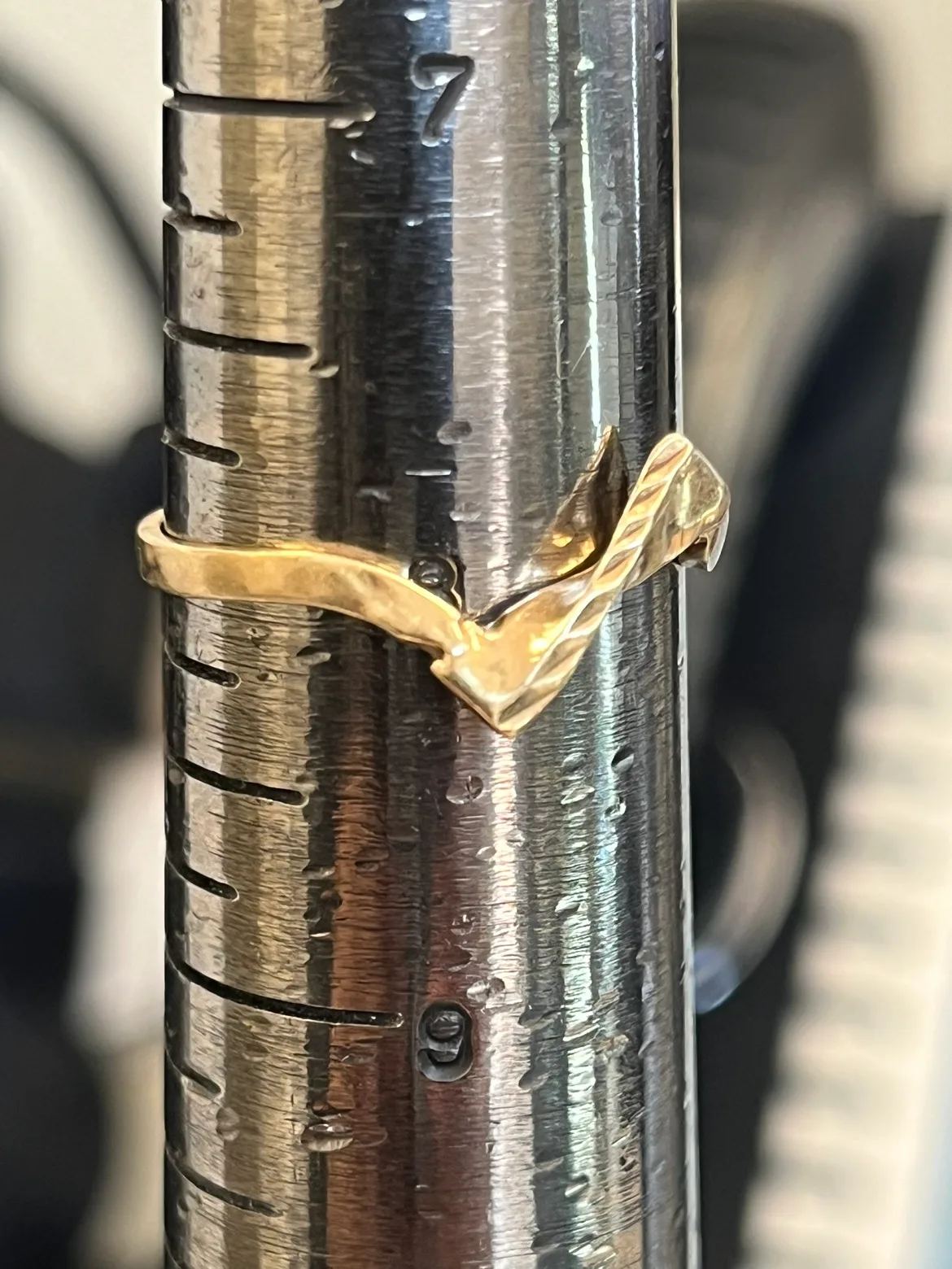 14k Gold Ring Size 8  weight is 1.4g thumbnail