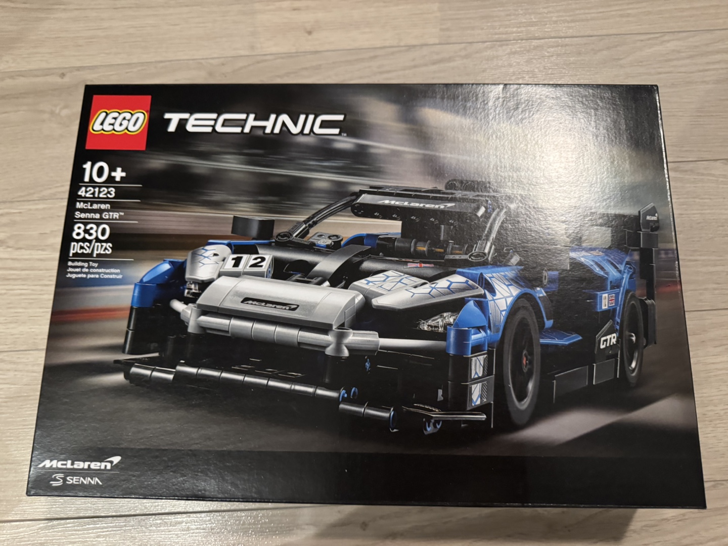 LEGO Technic McLaren Senna GTR