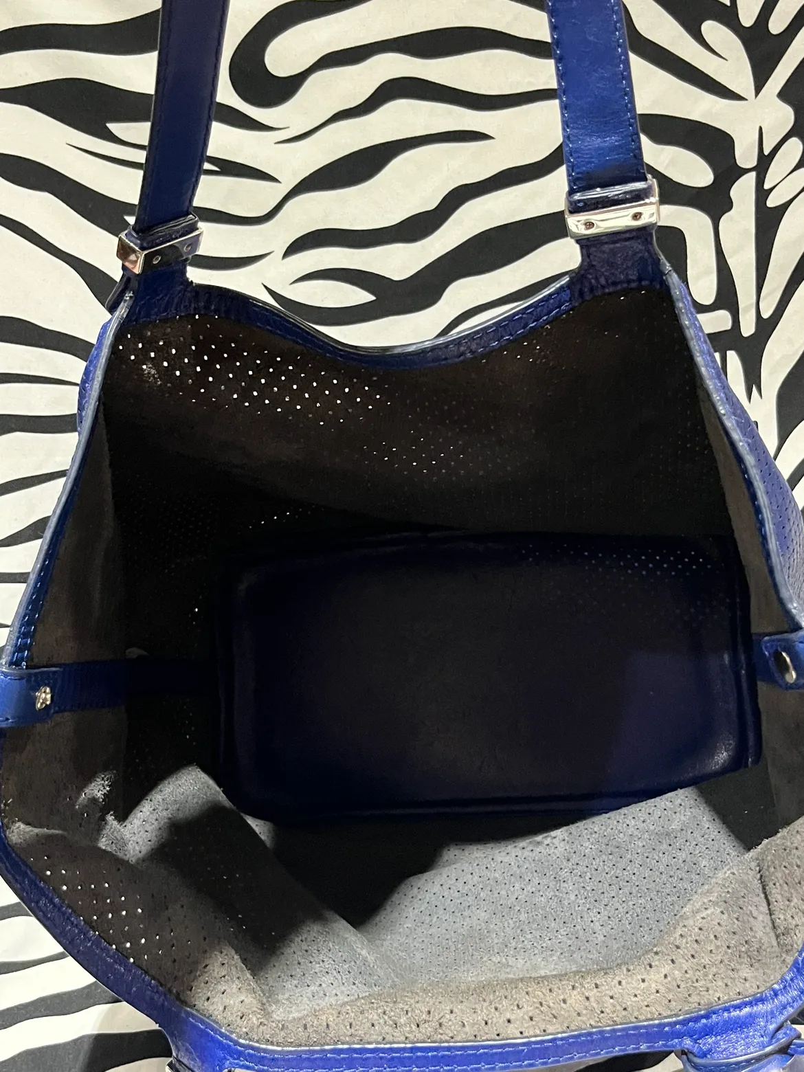 Michael Kors Blue Tote Bag image indicator(7)
